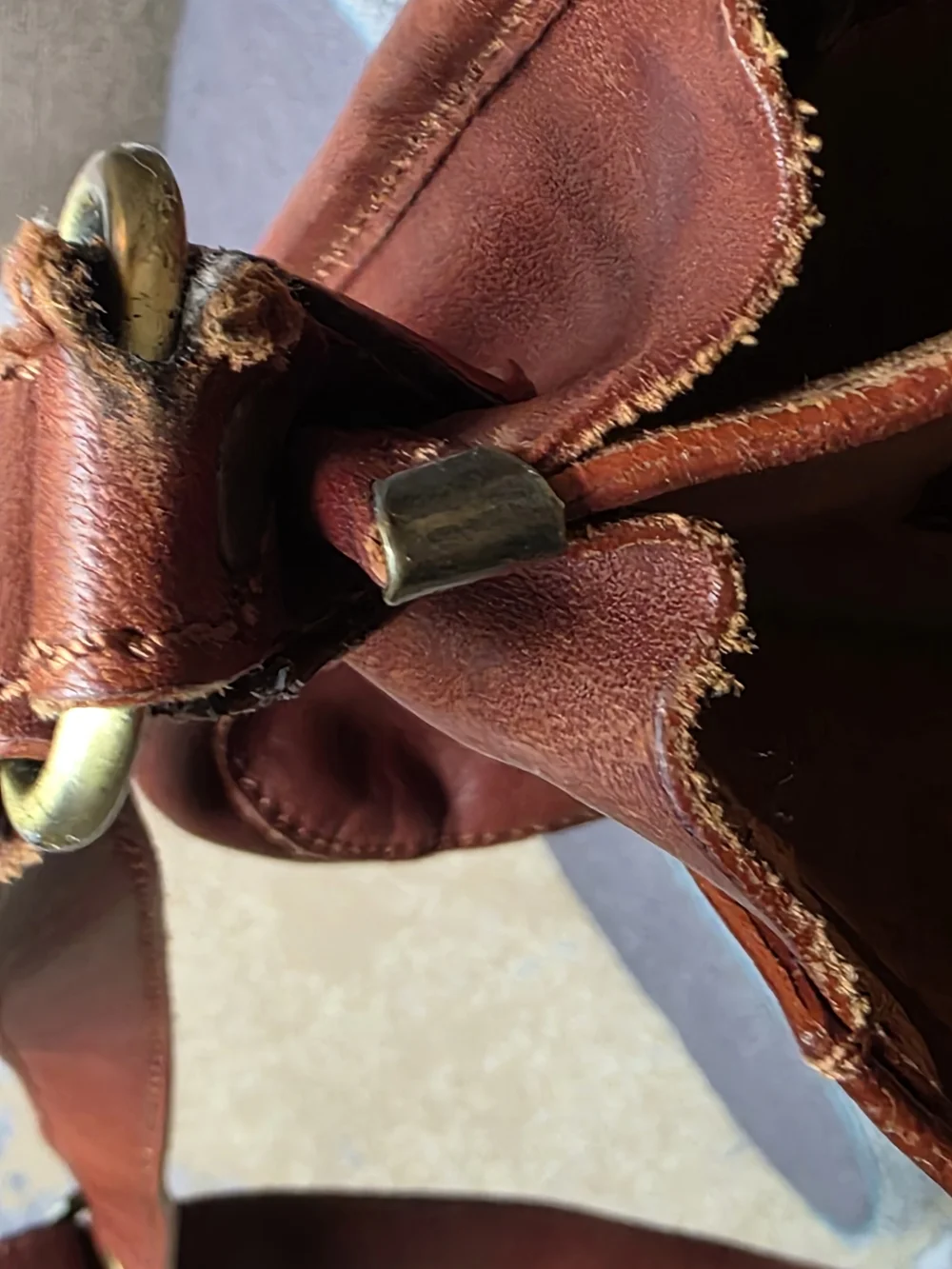 I Medici Italian Leather Crossbody Bag Cognac Flap Shoulder Vintage